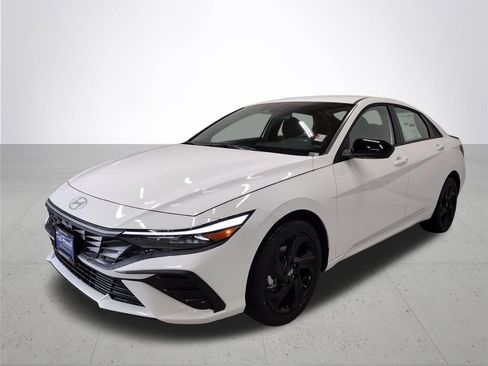 New 2026 Hyundai Elantra Sport FWD image 2