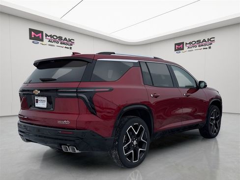 New 2026 Chevrolet Traverse High Country image 7