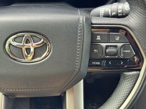 Used 2023 Toyota Sequoia Limited AWD/4WD image 23