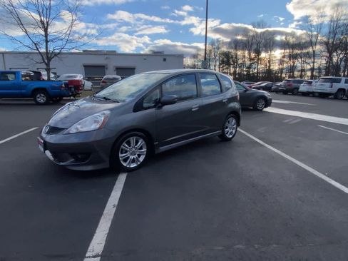 Used 2011 Honda Fit Sport image 9