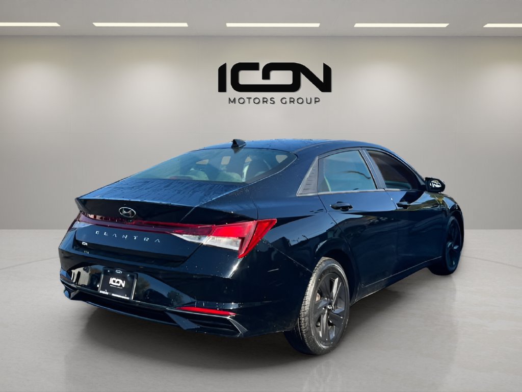 Used 2023 Hyundai Elantra SEL FWD image 5