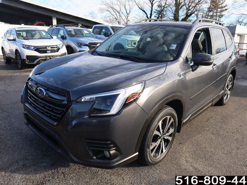 Used 2022 Subaru Forester Limited image 8