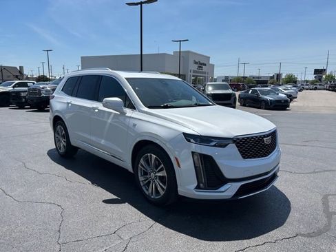 Used 2024 Cadillac XT6 Premium Luxury w/ LPO, Floor Liner Package AWD/4WD image 4