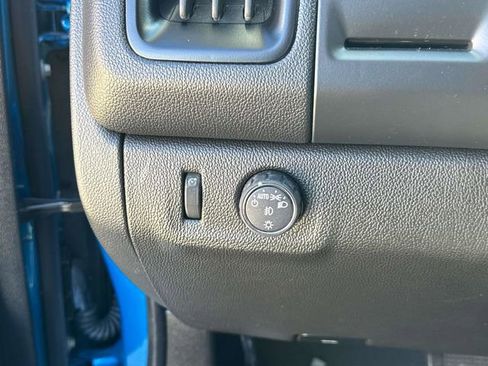 Used 2022 Chevrolet Colorado LT w/ LT Convenience Package image 26