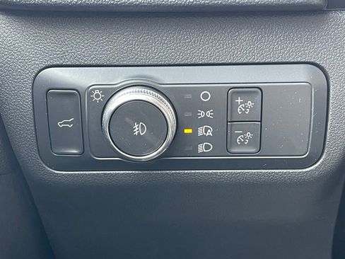 Used 2022 Ford Escape SEL image 15