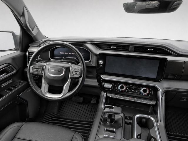 Used 2025 GMC Sierra 1500 Denali AWD/4WD image 27