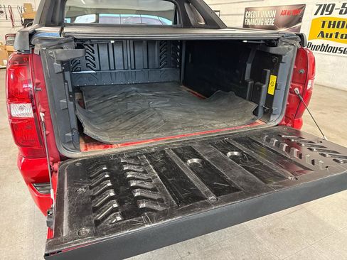 Used 2012 Chevrolet Avalanche LT AWD/4WD image 89