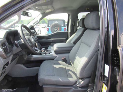 New 2025 Ford F150 Lightning XLT image 11