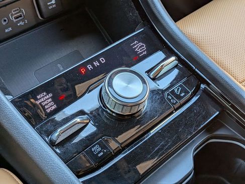 Certified 2022 Jeep Grand Cherokee Summit w/ Adv Protech Group IV AWD/4WD image 20