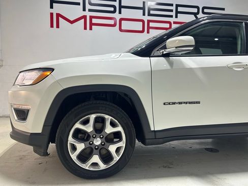 Used 2019 Jeep Compass Limited w/ Safety & Security Group AWD/4WD image 3