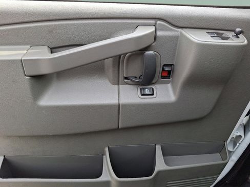 Used 2023 Chevrolet Express 3500 LS image 10