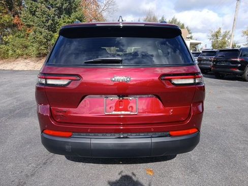 New 2025 Jeep Grand Cherokee L Altitude AWD/4WD image 5