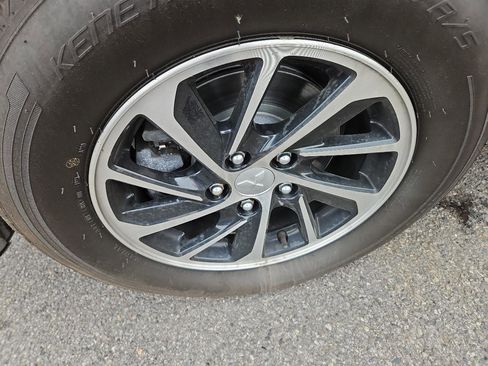 Used 2022 Mitsubishi Eclipse Cross ES image 10