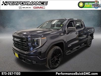 Used 2024 GMC Sierra 1500 Elevation w/ LPO, Elevation Black Package