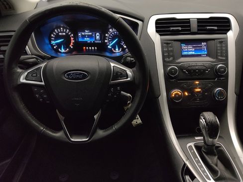 Used 2015 Ford Fusion SE w/ Equipment Group 201A FWD image 22