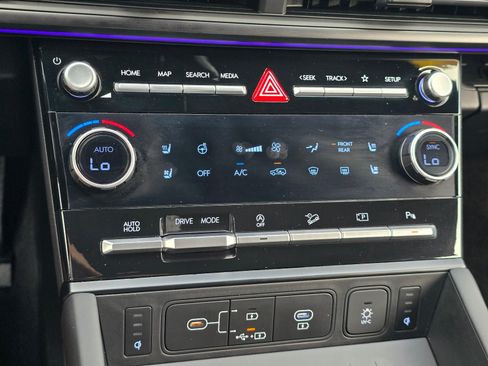 Certified 2024 Hyundai Santa Fe Calligraphy FWD image 20