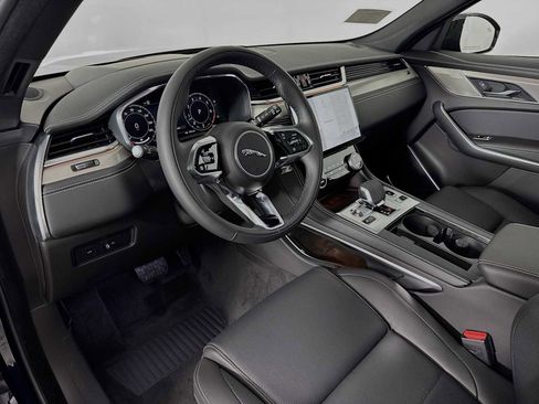 New 2026 Jaguar F-PACE R-Dynamic S image 9