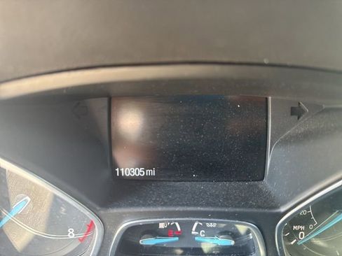 Used 2019 Ford Escape Titanium image 12