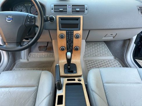 Used 2010 Volvo V50 2.4i image 34