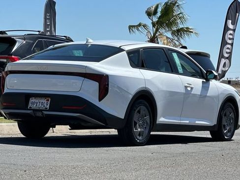 Used 2025 Kia K4 FWD image 3