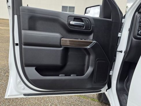 Used 2019 Chevrolet Silverado 1500 LT w/ All-Star Edition image 14