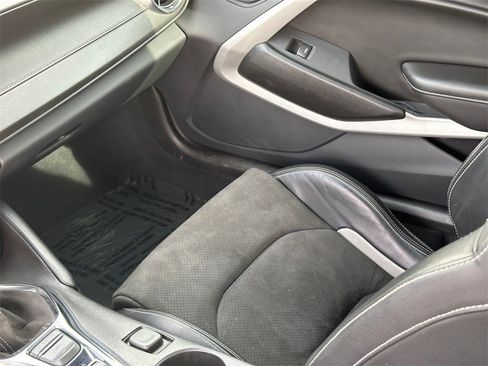 Used 2022 Chevrolet Camaro SS image 26