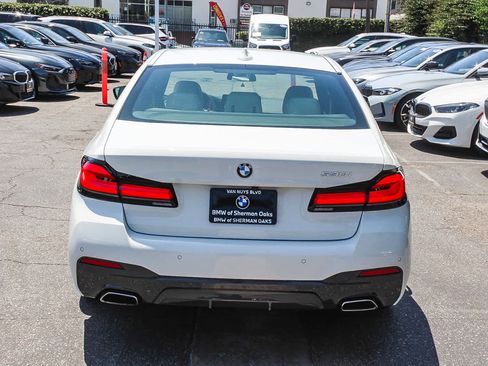 Certified 2023 BMW 530i w/ M Sport Package RWD image 5