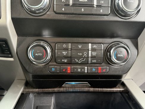 Used 2021 Ford F250 Lariat w/ Lariat Ultimate Package image 15