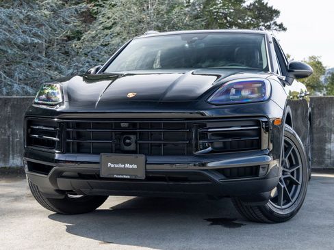 Certified 2025 Porsche Cayenne image 7