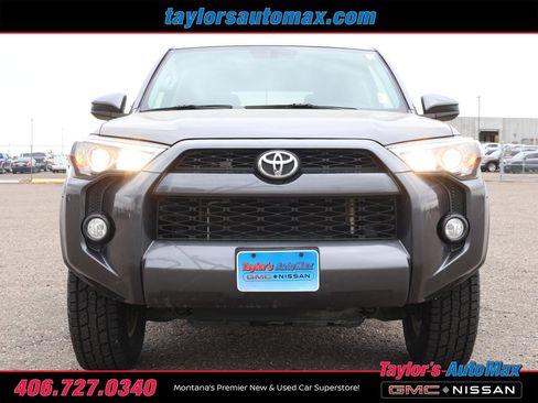 Used 2018 Toyota 4Runner SR5 image 35