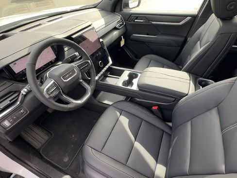 New 2026 GMC Acadia Elevation w/ Black Edition FWD image 18