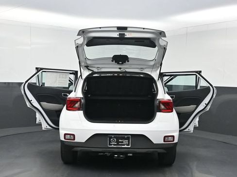 Used 2023 Hyundai Venue SEL w/ Cargo Package FWD image 39