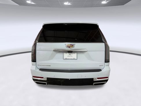 New 2026 Cadillac Escalade Luxury w/ Touring Package AWD/4WD image 8