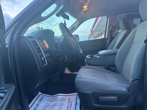 Used 2019 RAM 1500 Tradesman w/ Tradesman SXT Package RWD image 9