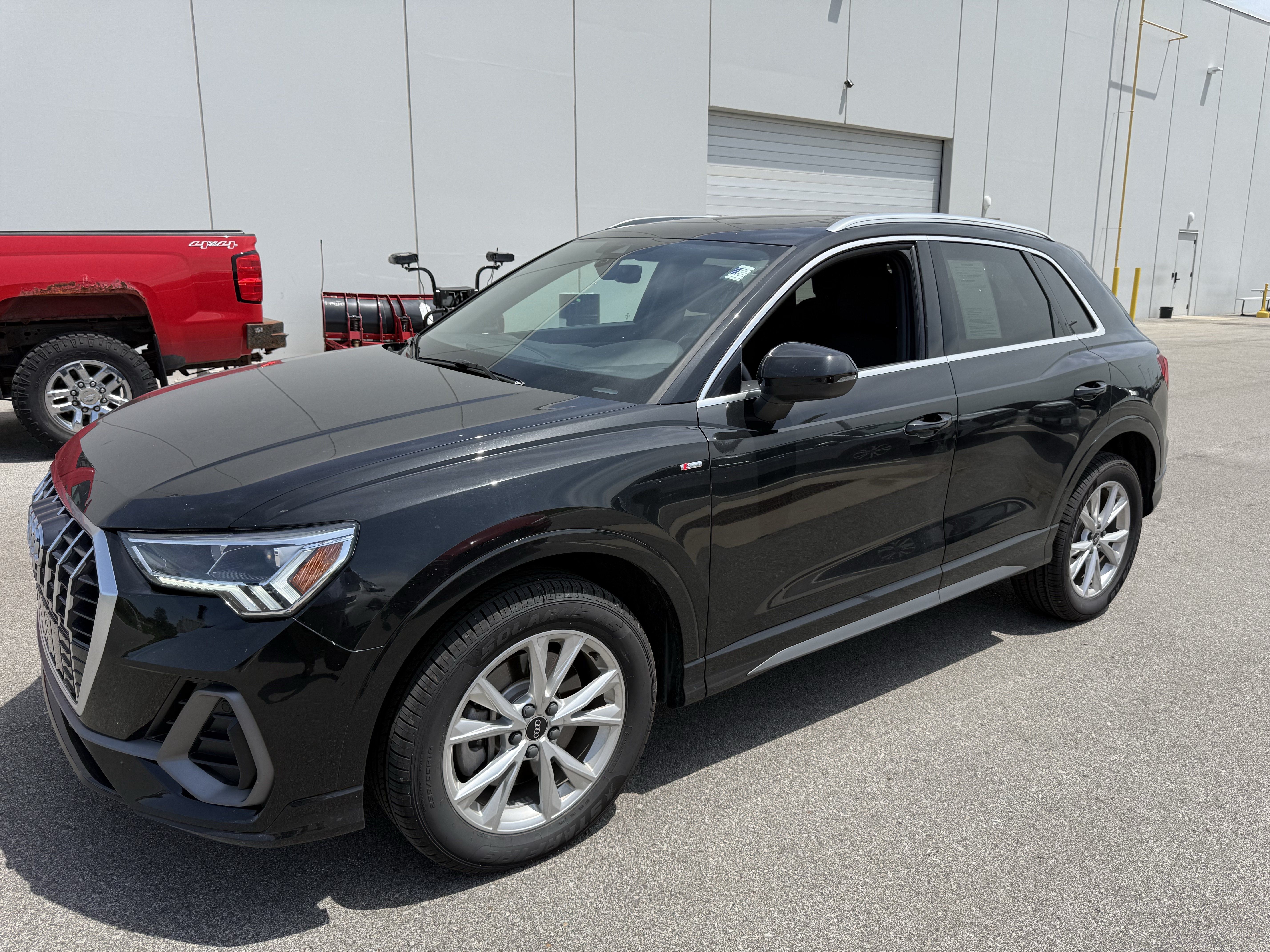 Used 2025 Audi Q3 2.0T Premium AWD/4WD image 1