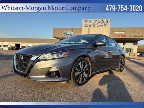 Used 2021 Nissan Altima 2.5 SL image 1
