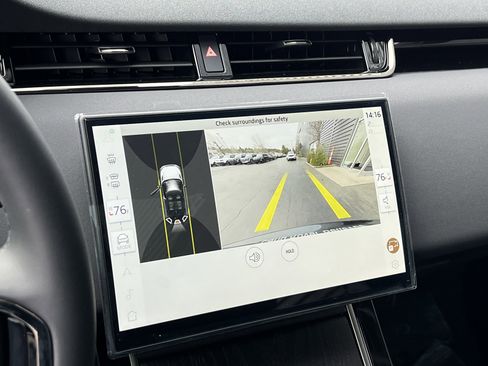 New 2025 Land Rover Range Rover Evoque Dynamic SE AWD/4WD image 29
