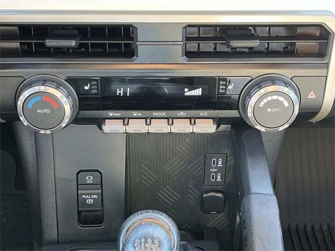 Used 2024 Toyota Tacoma TRD Off-Road image 16