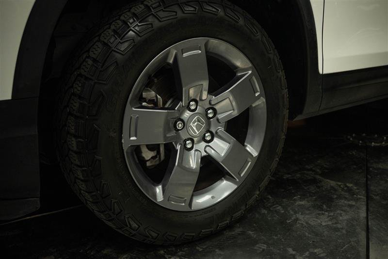 Used 2024 Honda Ridgeline TrailSport image 3