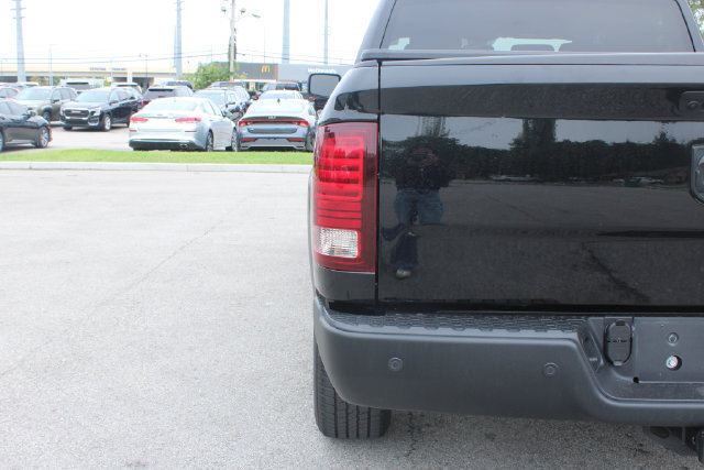 Used 2024 RAM 1500 Warlock AWD/4WD image 36