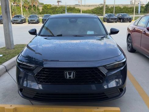 Used 2025 Honda Accord SE image 3