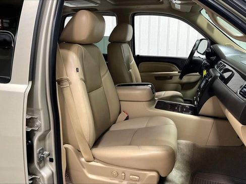 Used 2014 GMC Yukon Denali image 7