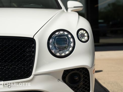 Used 2020 Bentley Continental GT V8 image 5