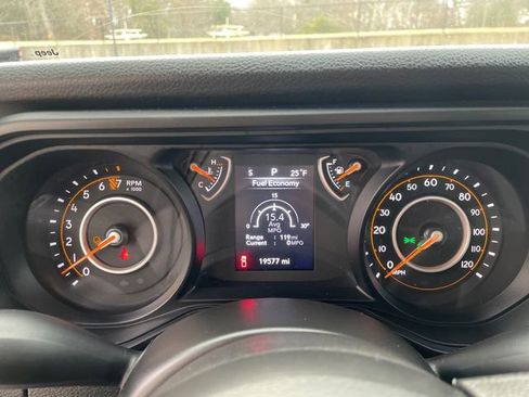 Used 2024 Jeep Gladiator Sport image 27