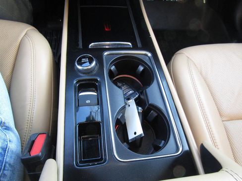 Used 2020 Lincoln Corsair Reserve w/ Equipment Group 201A image 19