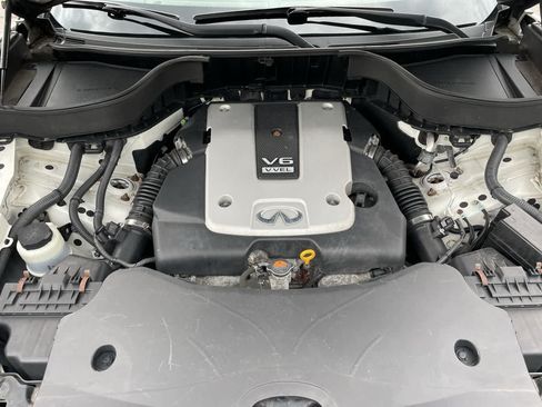 Used 2015 INFINITI QX70 AWD w/ Premium Package image 40