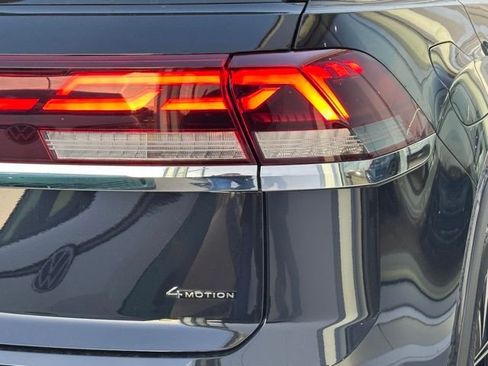 New 2026 Volkswagen Atlas Cross Sport SEL Premium R-Line AWD/4WD image 17