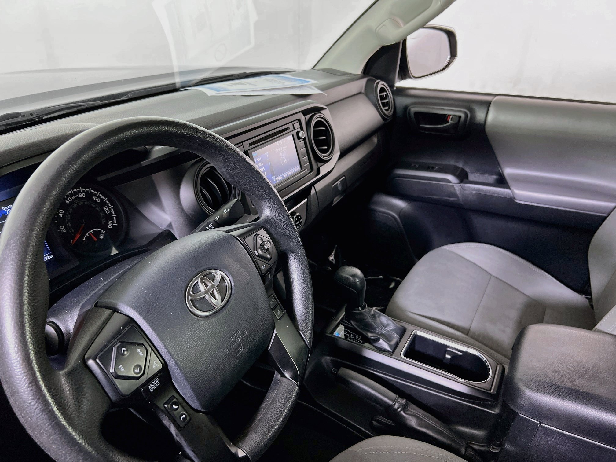 Used 2018 Toyota Tacoma SR w/ SR Convenience Package AWD/4WD image 21