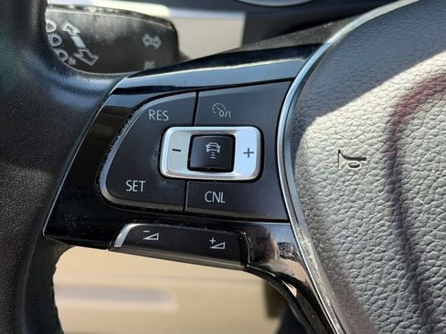 Used 2018 Volkswagen Atlas SE AWD/4WD image 14
