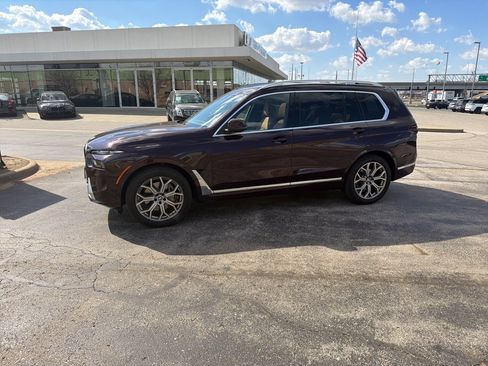 Used 2024 BMW X7 xDrive40i w/ Executive Package image 10